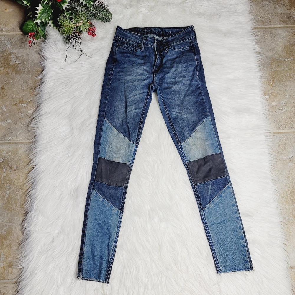 Calvin Klen Womens Blue Skinny Jeans
